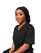 Load image into Gallery viewer, Satin Lined Scrub Bonnet True Black